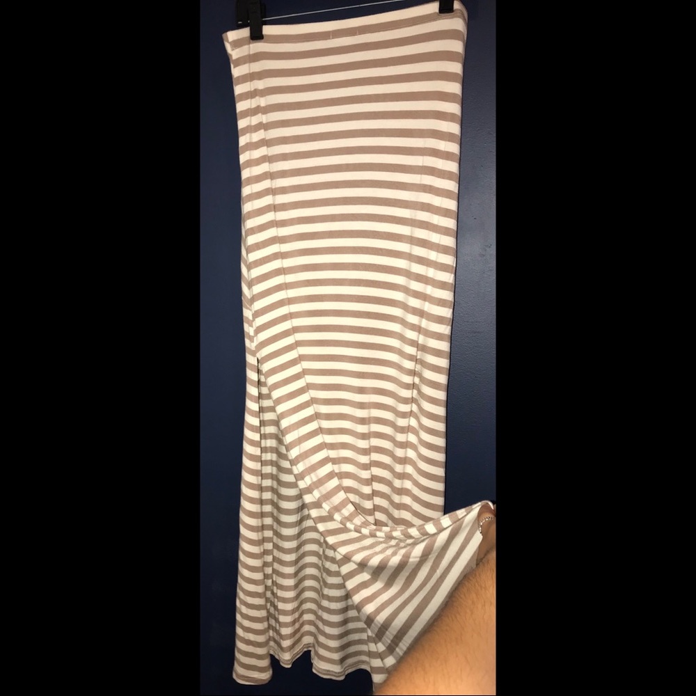 Maxi skirt